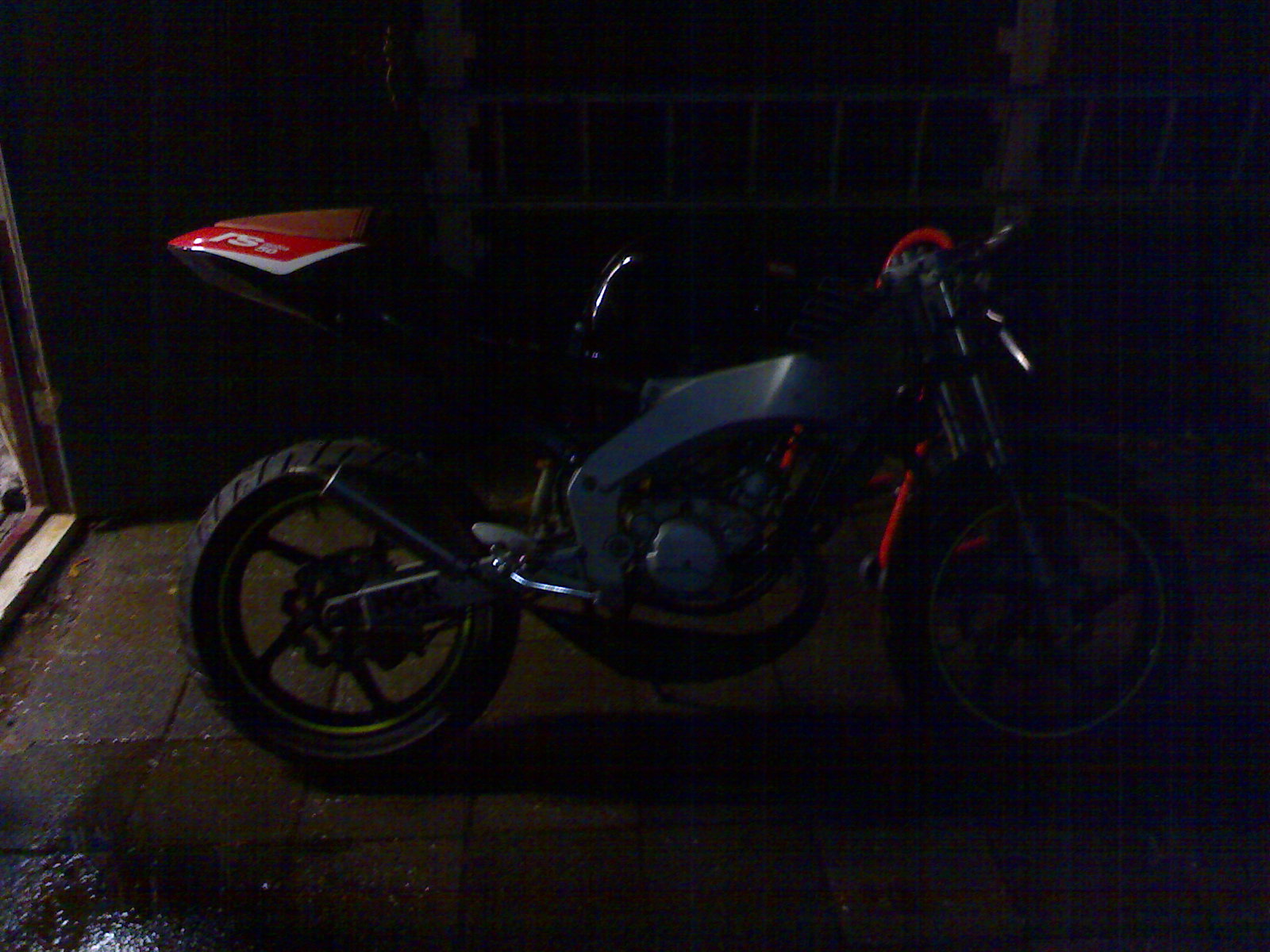 13112007935.jpg