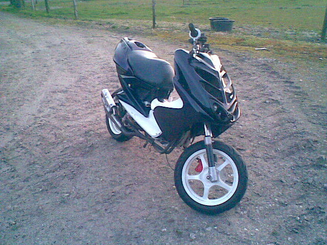 Afb037.jpg