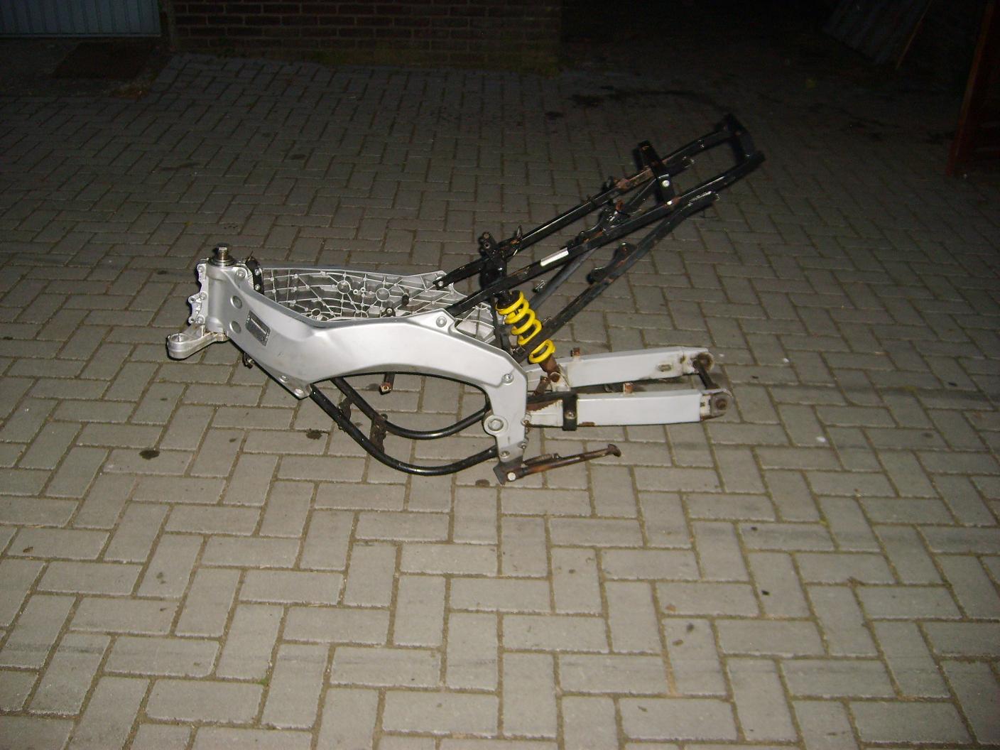 rs50 frame 2.jpg