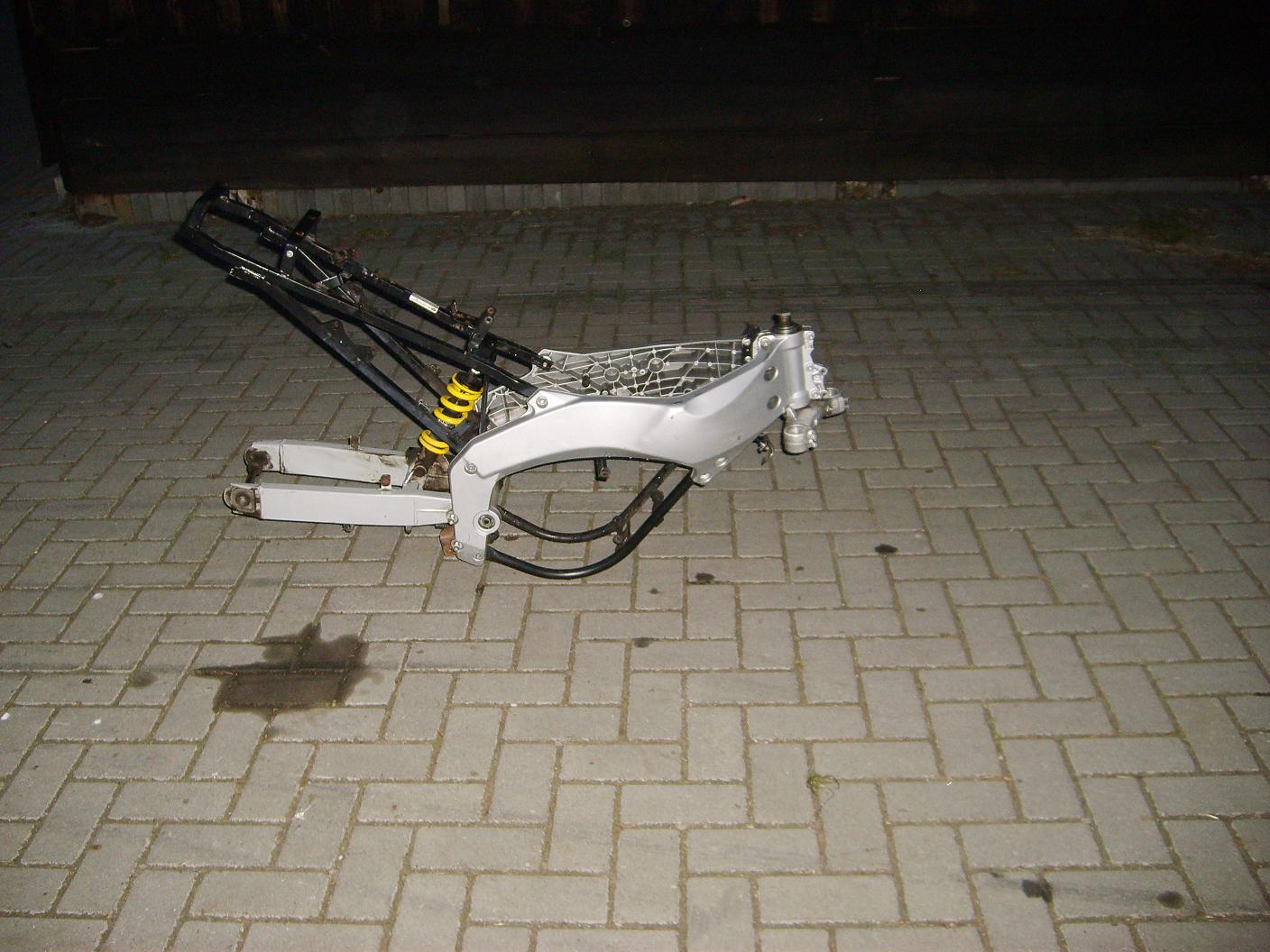 rs50 frame.jpg