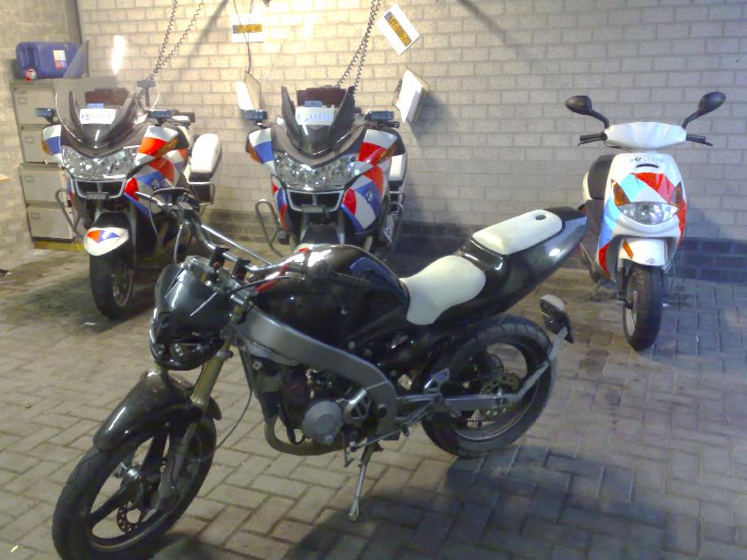 030420091161_small.jpg