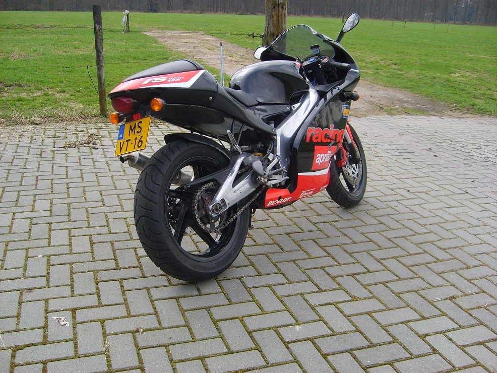 S6001710.JPG